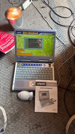 Nitro notebook v tech with mouse