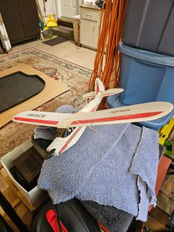 RC airplane