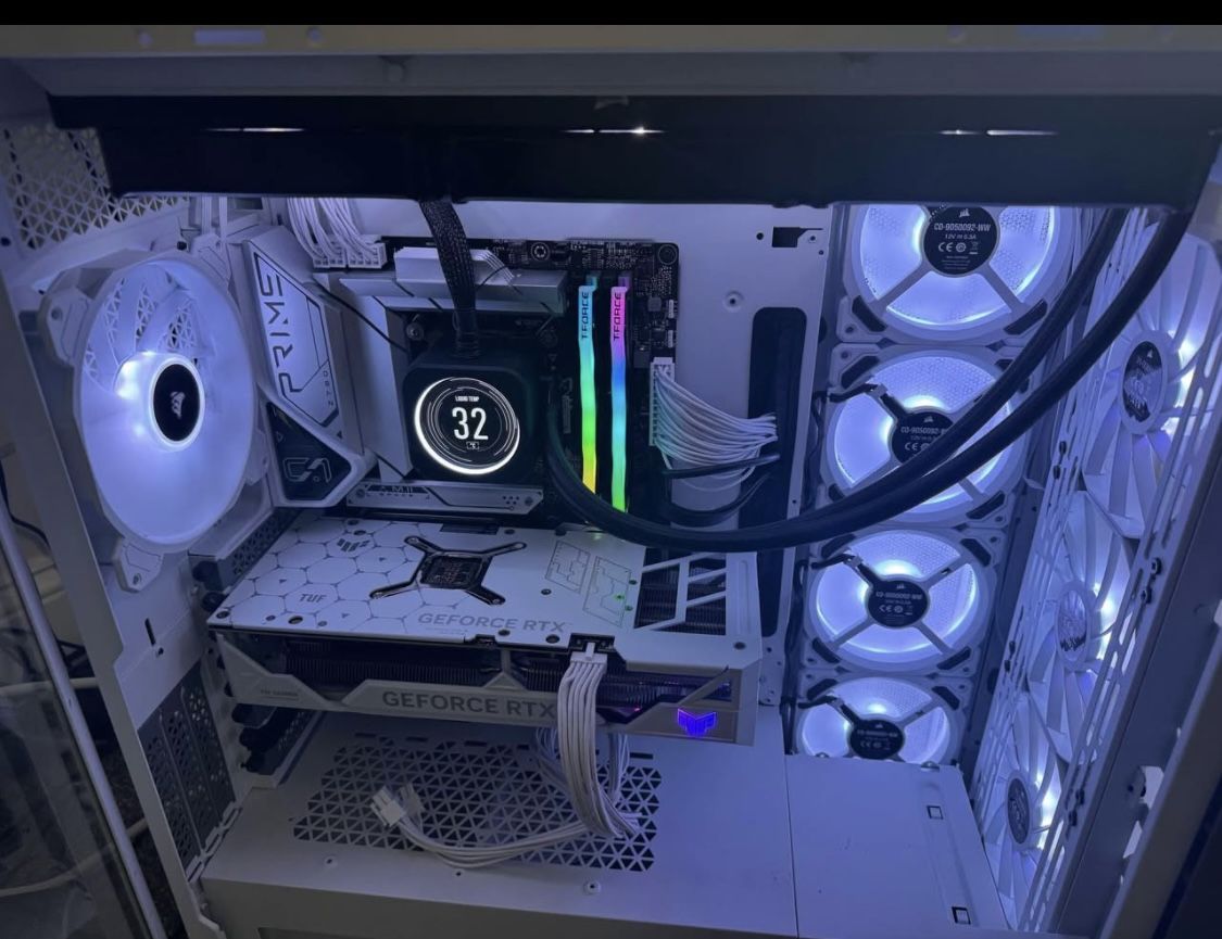 4070 TI | i9 13900k | 64 GB RAM | 3 TB SSD