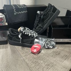 Air Jordan 1 Low, Size 7