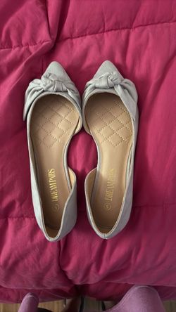 Women's dress flats