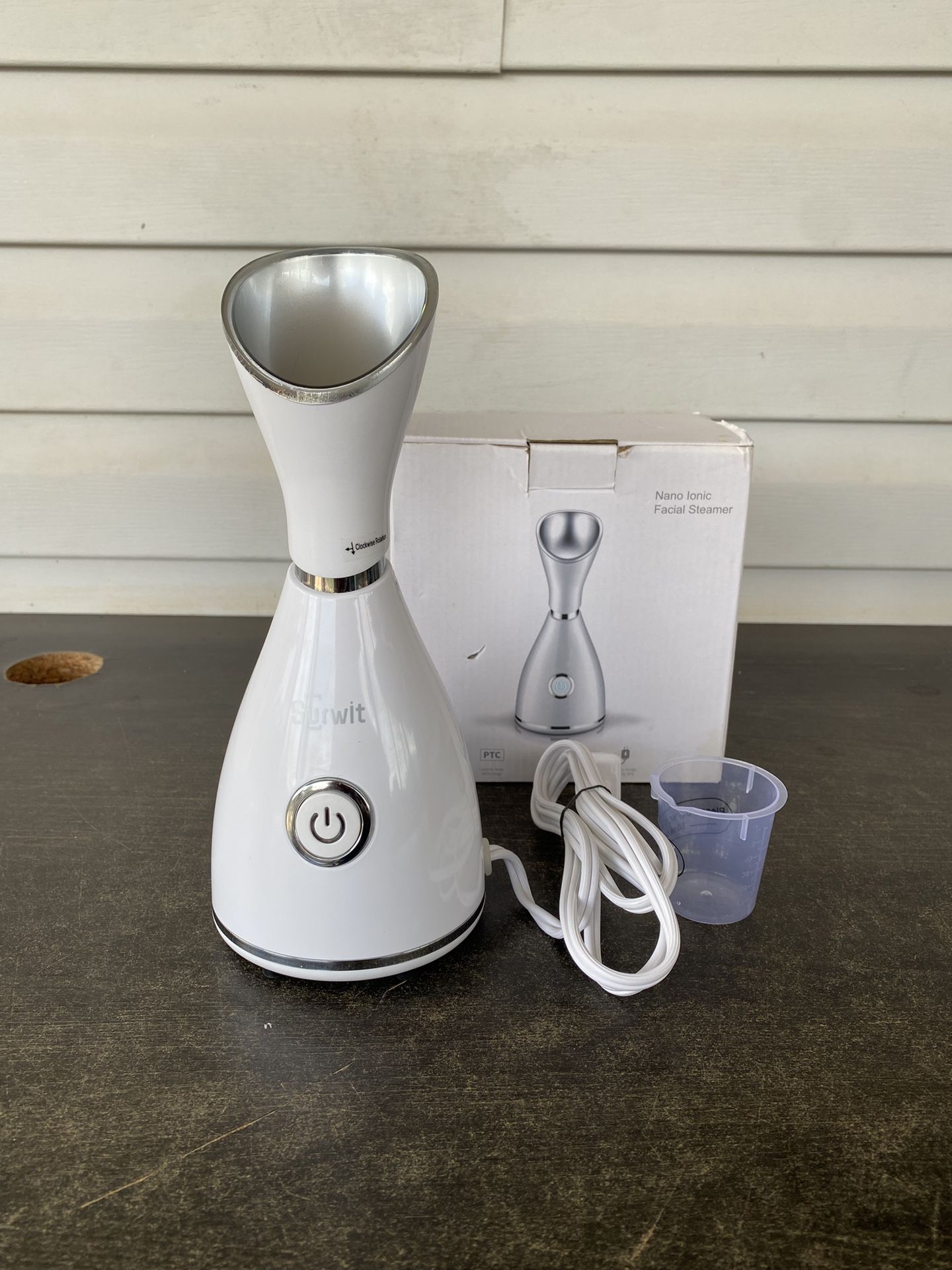 Surwit nano ionic facial steamer