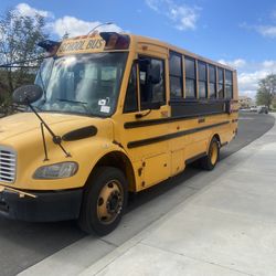 2011 Thomas School Bus  30ft