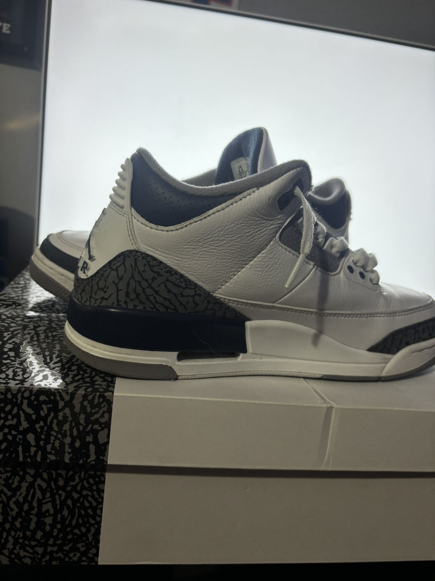Jordan 3s