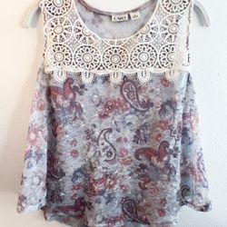 Cato Size Small Shirt, Sleeveless, Blue And Red Designs 