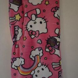 hello Kitty Blanket ! 