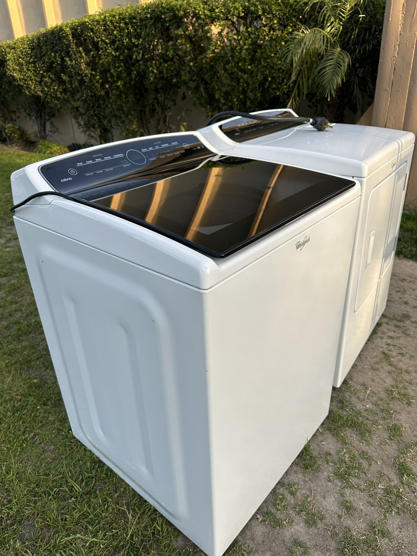 Whirpool Washer And Electric Dryer 