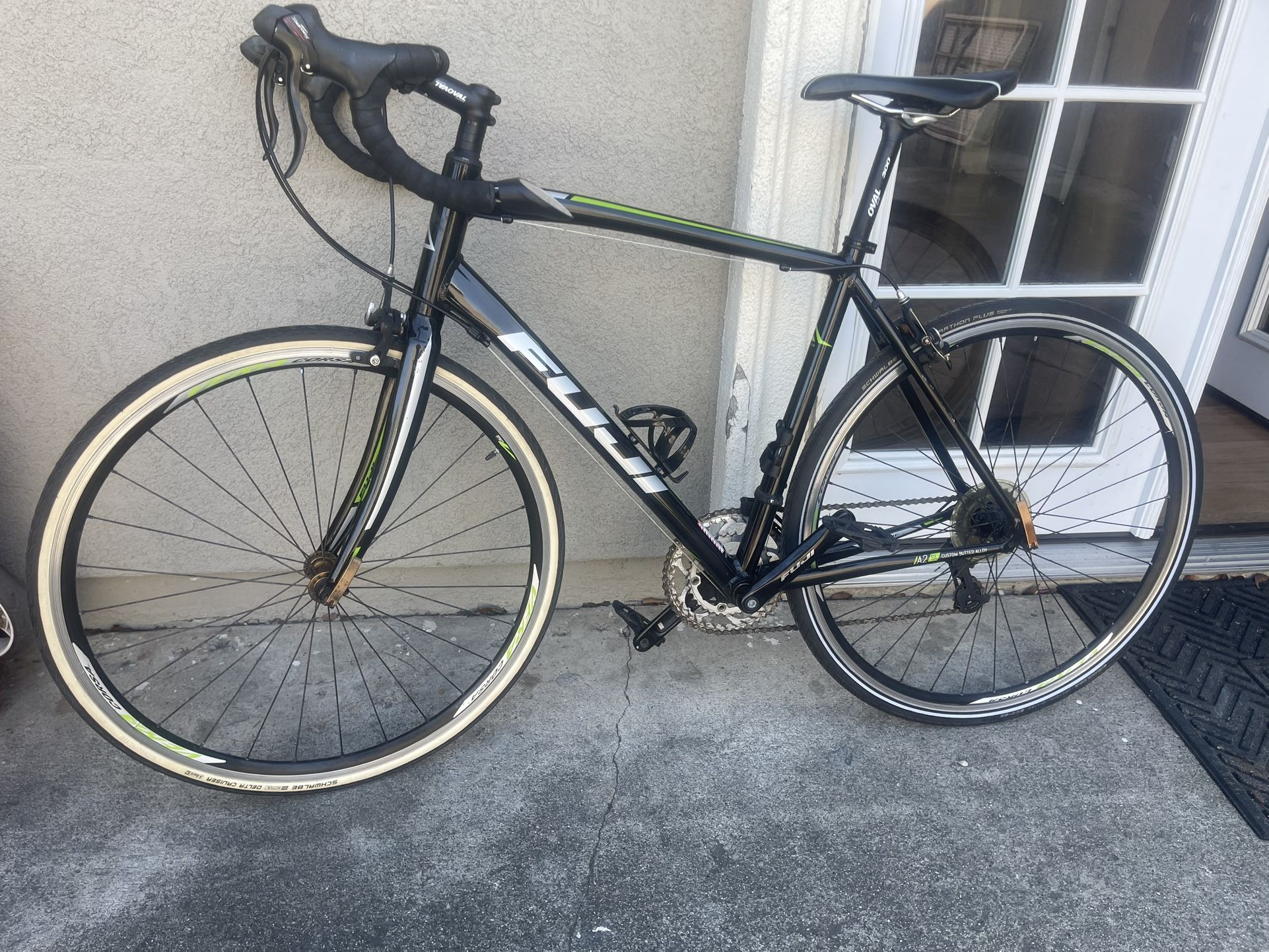 Fuji Sportif Two.5 Road Bike