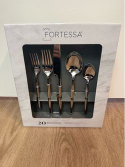 Brand New Fortessa Capri 20-Piece Flatware Set