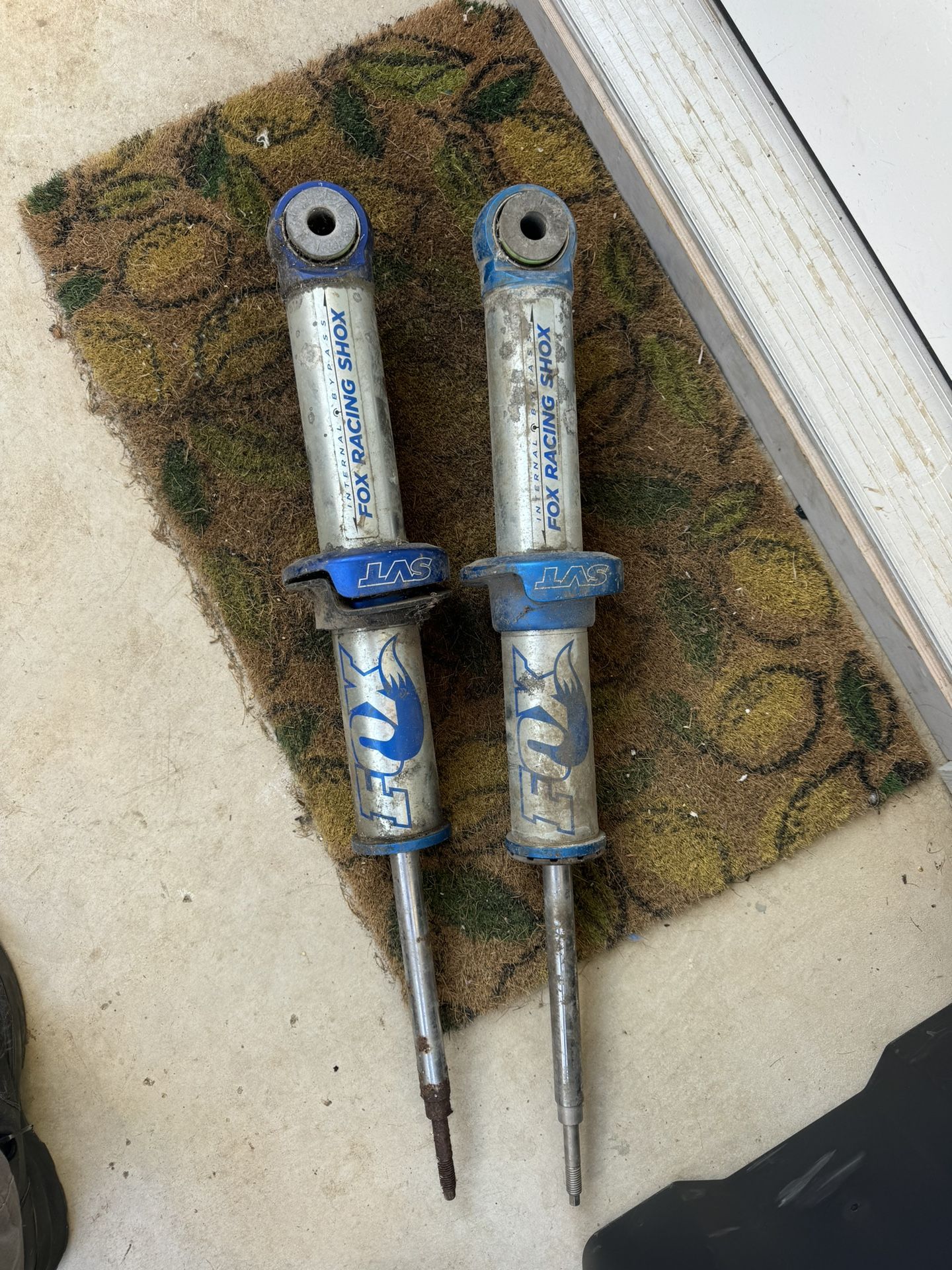 Fox Svt Racing Shocks