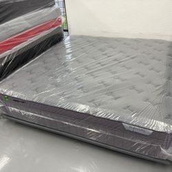 KING SIZE PURPLE LUXE REJUVENATE MATTRESS & BOX SPRINGS BED SET