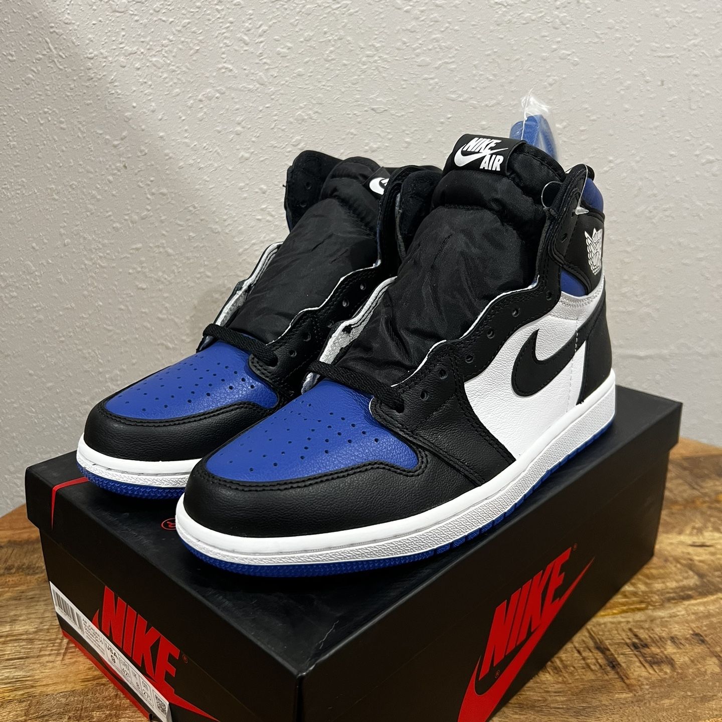 Nike Air Jordan 1 Retro High OG “ Royal Toe “ Size 9 M for Sale in 