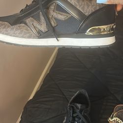 Authentic Michael Kors Sneakers 