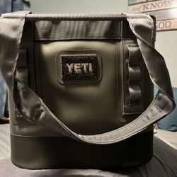 Yeti Camino 35 Carryall 