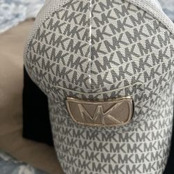 MK  Hat