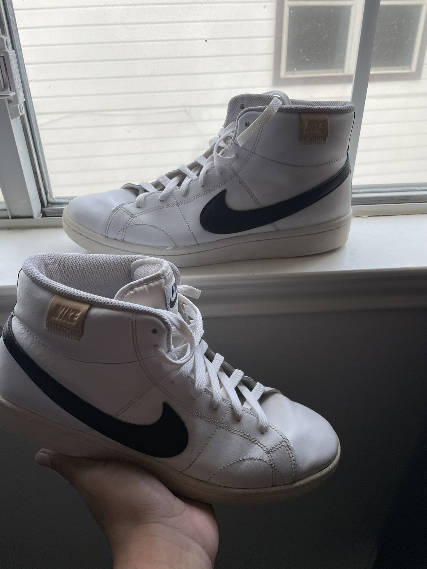 Nike Shoes Size 9