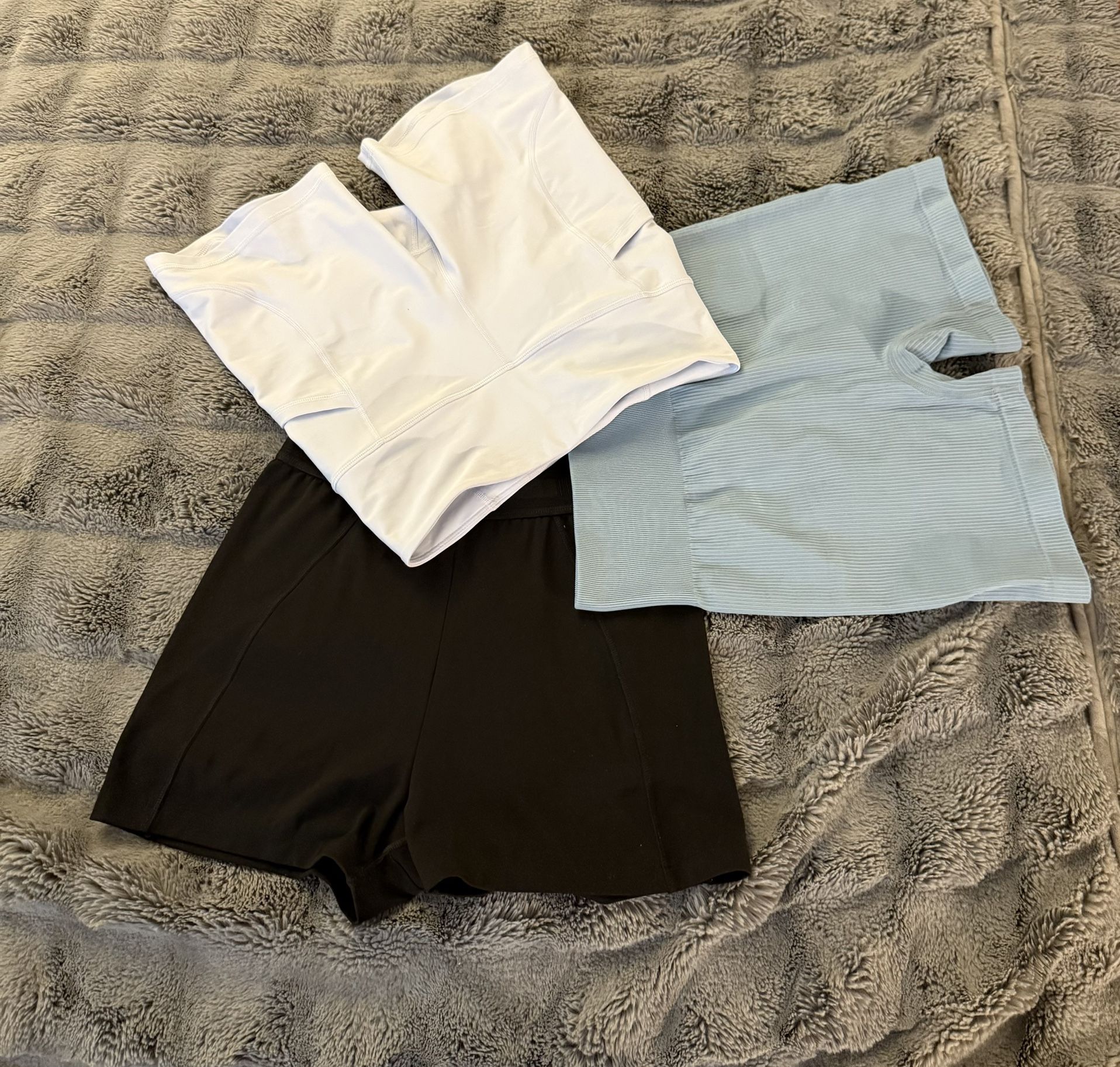 Gym Girl Starter Bundle - Set Of 18 Pieces Clothing