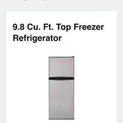 Refrigerator 