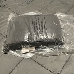 New Twin  Xl Comforter In Original Packaging 