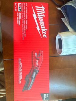 Milwaukee M12 Cordless Copper Tubing Cutter