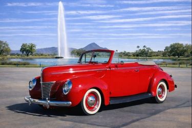 1940 Ford De Luxe Convertible