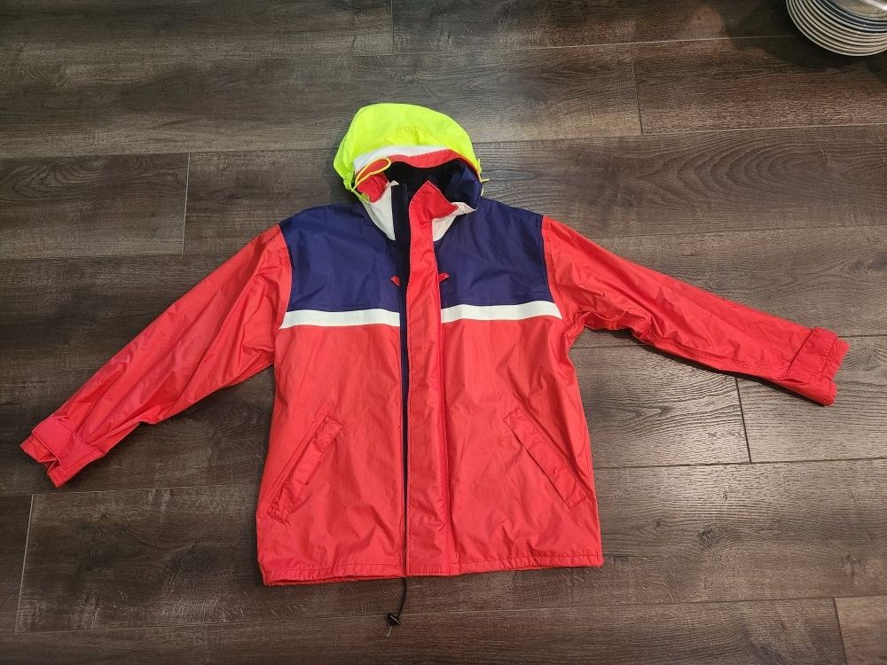 Men's Weatherproof North Atlantic Trading Co, rain/sailing jacket, Size L , good condition 