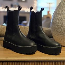 Platform Black Boots