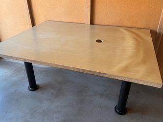 Conference table with plug outlet in table $30