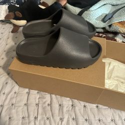 Yeezy Slides