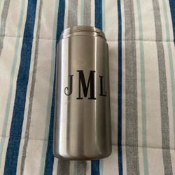 Silver Yeti customized tumbler. NO LID.