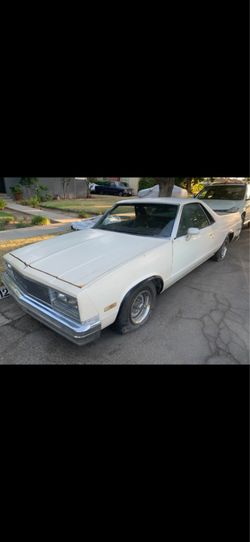 el camino good car clean body runs need new trans mission pan put on have  parts