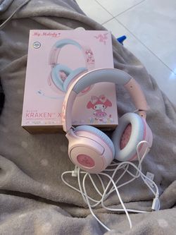 NEW Razer Kraken V4 X My Melody Wired Gaming Headset