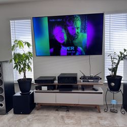 Polk Audio RTi12 Floor Standing Speakers – Great Sound – $500