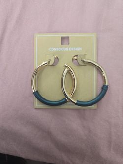 Gold Emerald earings