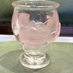 Teleflora French crystal art glass vase with puffed, pink frosted roses.