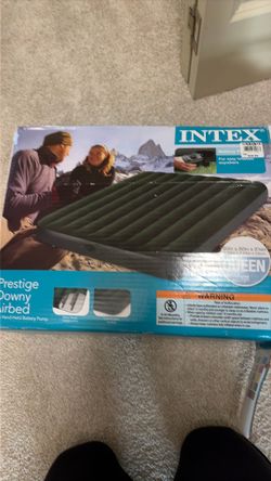 Queen-size inflatable mattress