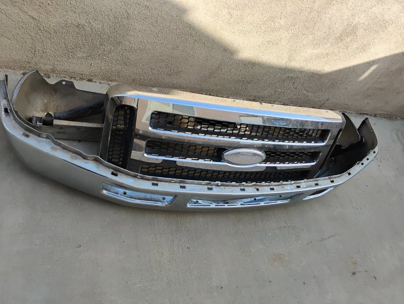 Ford F250/350 Front Bumper N Grill