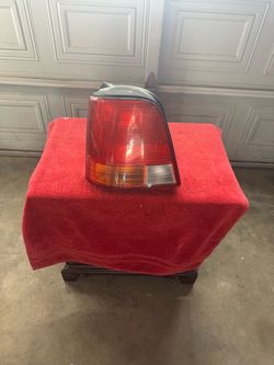 Left rear light