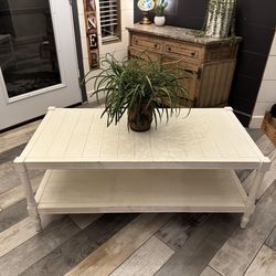Farmhouse Creamy White Coffee Table
