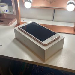 iPhone 6s Plus PRICE IS NEGOTIABLE