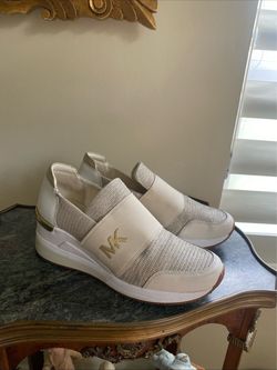 Michael Kors Women's Flex Trainer Shoes, Beige/ Gold Size 8