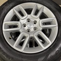19 “ Ranger Rover  Defender Rims and Tires With Spear Tire 