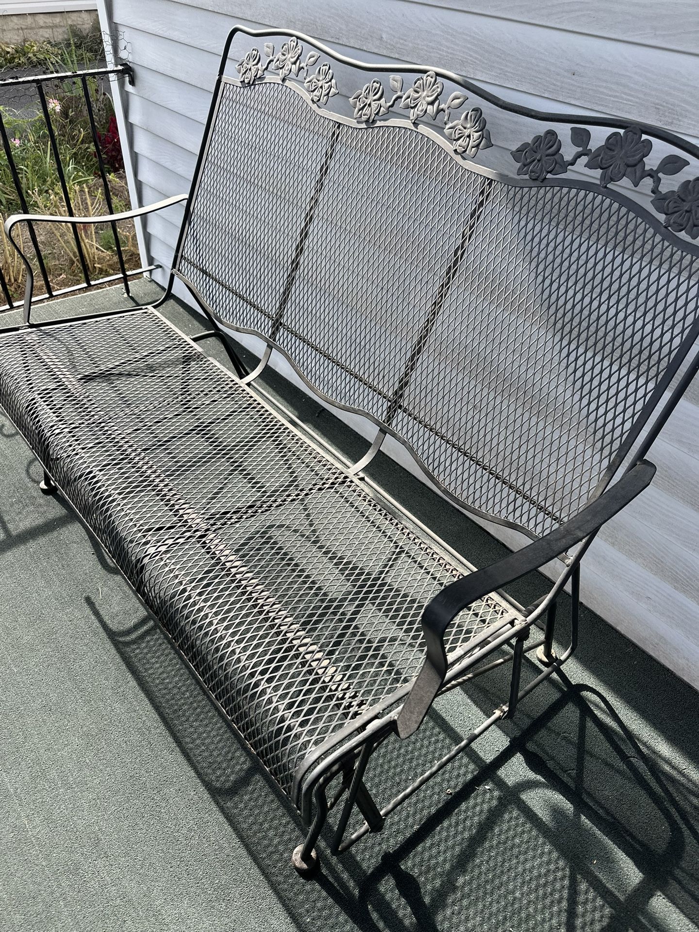 6pc Wrought Iron Outdoor Furniture