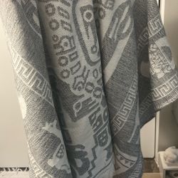 Pancho From Peru White And Grey With Hood 