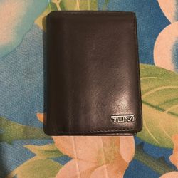 Delta Leather L Fold Lock Wallet