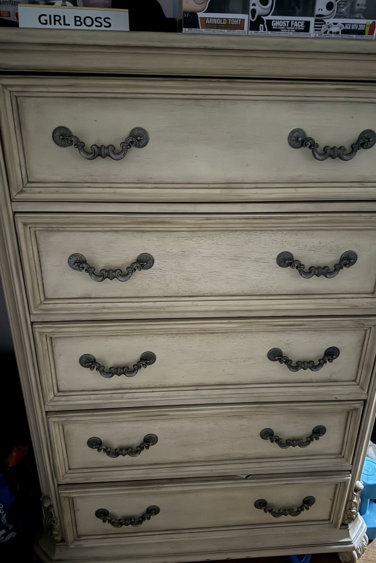 Bedroom set