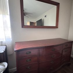 Mahogany Dresser W Mirror