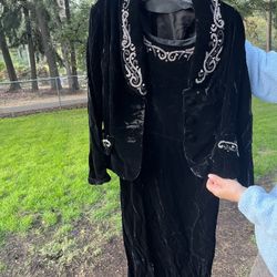 Vintage 1940’s Velvet Dress 