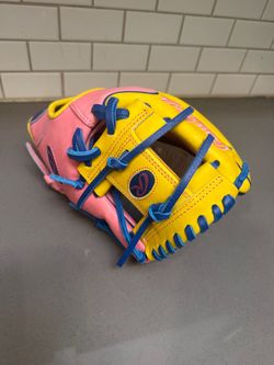 New - Rawlings Heart of the Hide R2G Glove