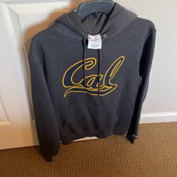 CAL Berkeley Sweatshirt Size Small. Brand New $25